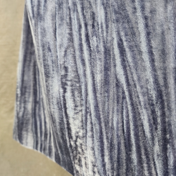 Anthropologie Pilcro Velveteen Mock-Neck Top NWT new size xS slate color - Picture 3 of 8